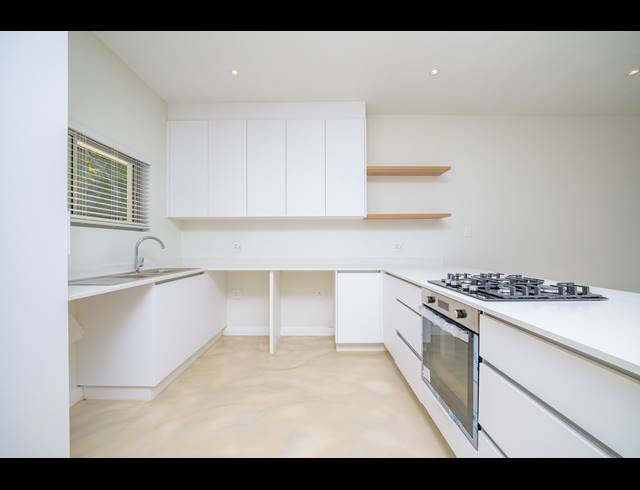 3 BEDROOM APARTMENT TO LET IN SHAKAS ROCK